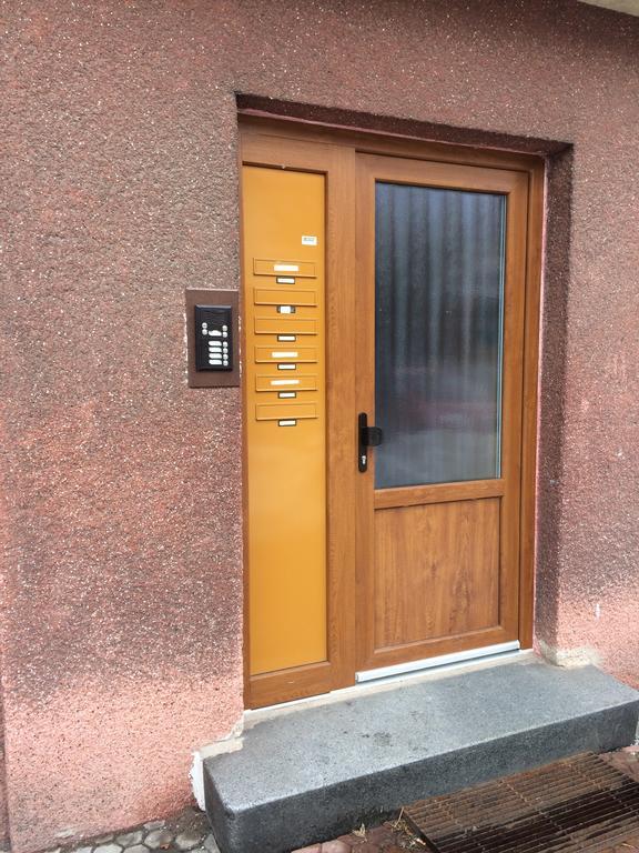 Apartman Namesti Horniku トルトノフ エクステリア 写真